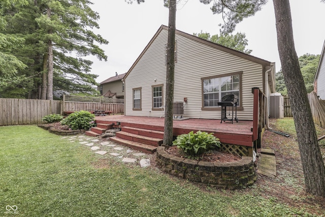 9676 Spruce Ln, Fishers, IN 46038 - rear view of house with a fenced backyard and a deck