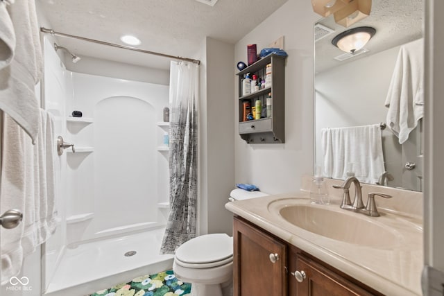 13816 Ambria Dr, Mccordsville, IN 46055 - full bath featuring vanity, a textured ceiling, and a shower with shower curtain