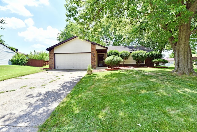 147 Plymouth Rock Ct, Greenwood, IN 46142 - photo 2