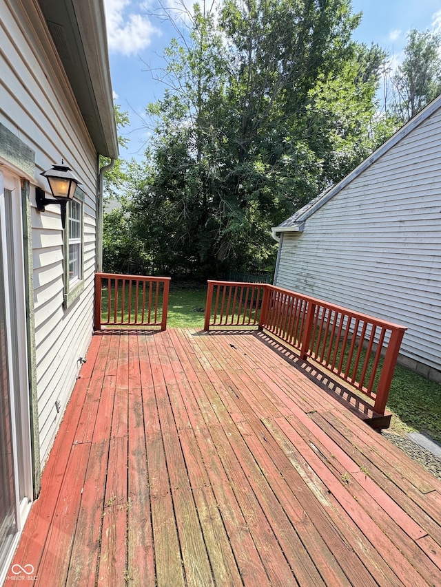 9716 Spruce Ln, Fishers, IN 46038 - view of wooden terrace