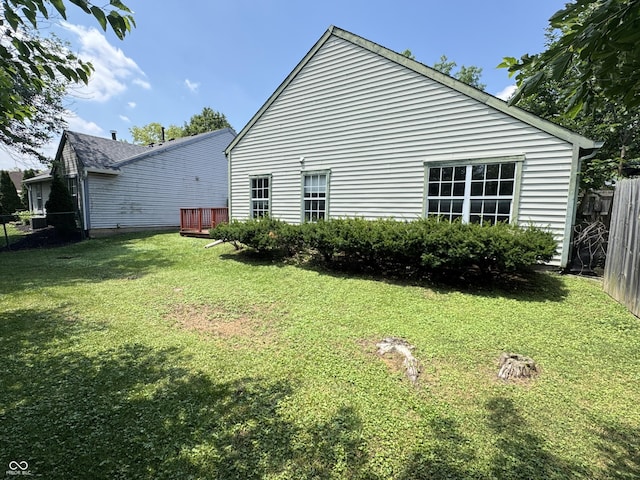 9716 Spruce Ln, Fishers, IN 46038 - view of side of home