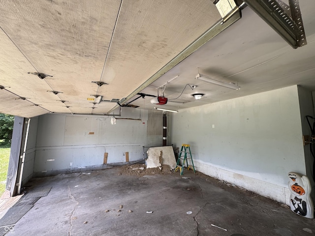 4006 Kenneth Ave, Indianapolis, IN 46226 - garage with a garage door opener