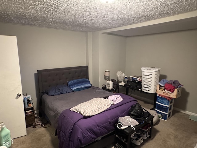 4006 Kenneth Ave, Indianapolis, IN 46226 - bedroom featuring carpet floors and a textured ceiling