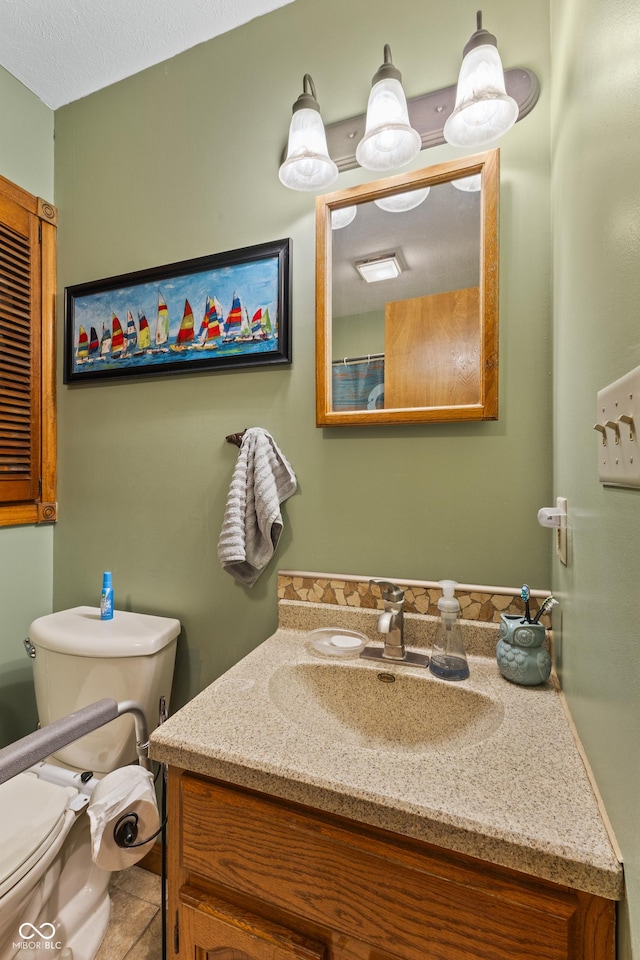 2591 S Glen Cv, Martinsville, IN 46151 - bathroom featuring vanity and tile patterned floors