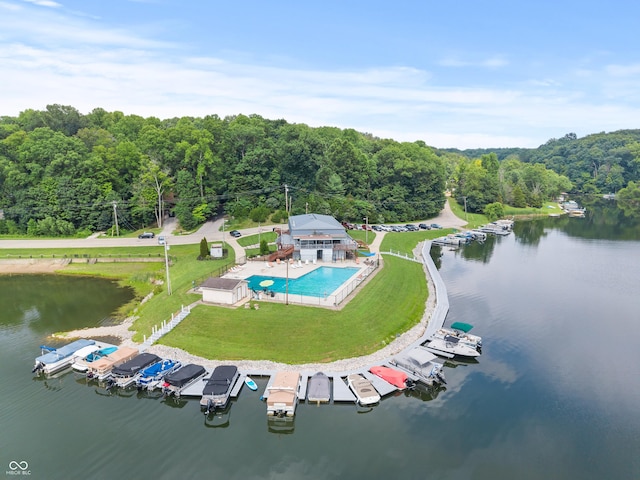 2591 S Glen Cv, Martinsville, IN 46151 - aerial view of property and surrounding area with a forest and a large body of water