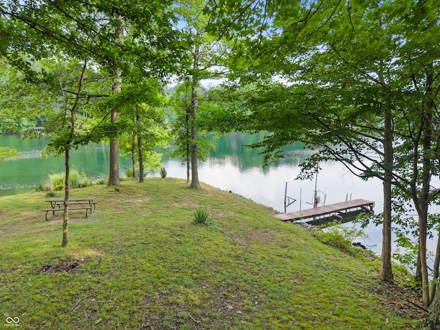 2591 S Glen Cv, Martinsville, IN 46151 - view of grassy yard featuring a water view and a floating dock