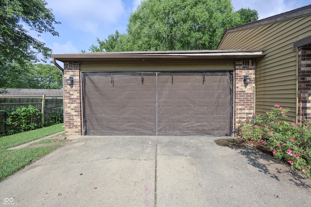 7834 Burr Oak Ct, Indianapolis, IN 46217 - photo 3