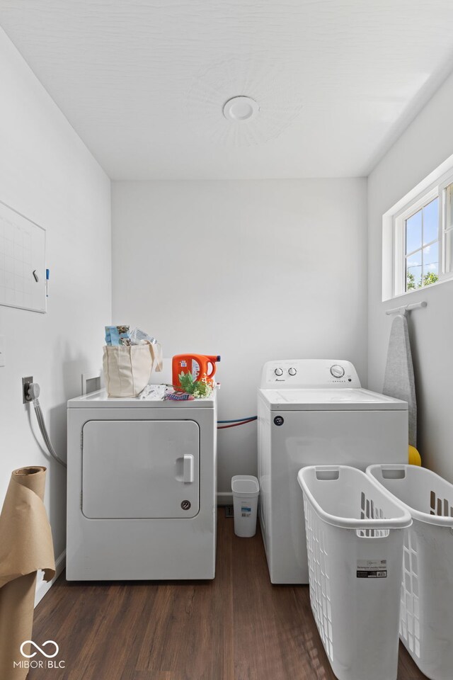 1830 Keller Ave, Columbus, IN 47201 - laundry room featuring washing machine and dryer and dark wood-style flooring