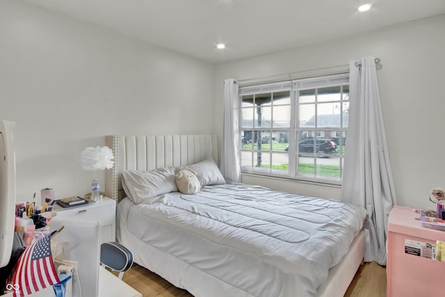 2149 Westline Dr, Columbus, IN 47203 - bedroom featuring light wood-type flooring and recessed lighting