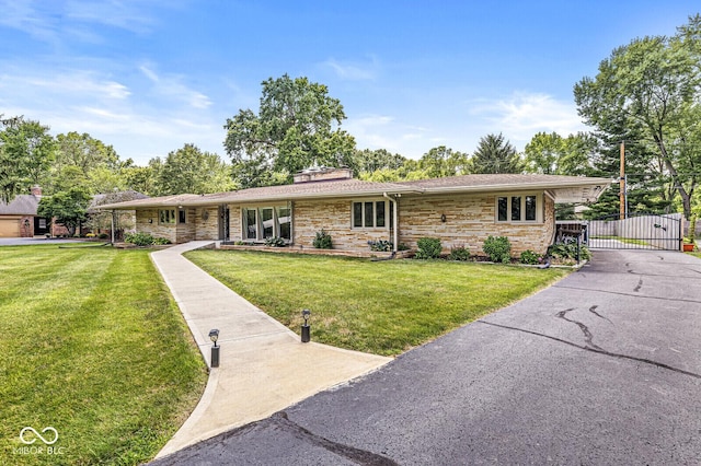 6630 Spring Mill Rd, Indianapolis, IN 46260 - photo 2