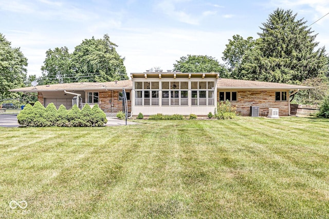 6630 Spring Mill Rd, Indianapolis, IN 46260 - photo 16