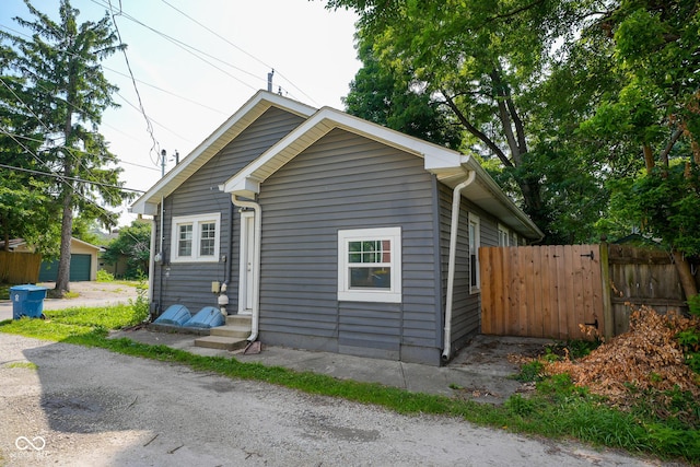 916 E 54th St, Indianapolis, IN 46220 - view of front of property featuring entry steps