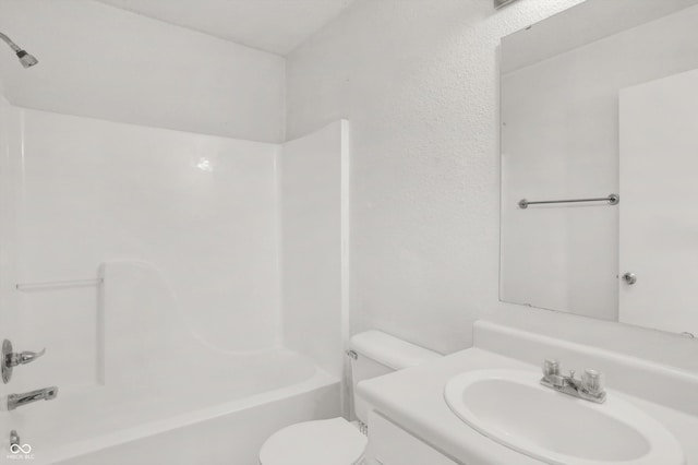 5422 Bluff View Dr, Indianapolis, IN 46217 - bathroom featuring vanity and shower / tub combination
