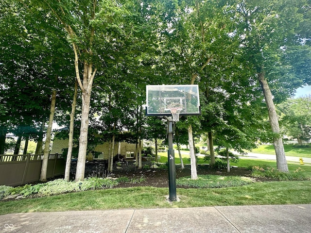 12068 Bayhill Dr, Carmel, IN 46033 - view of basketball court