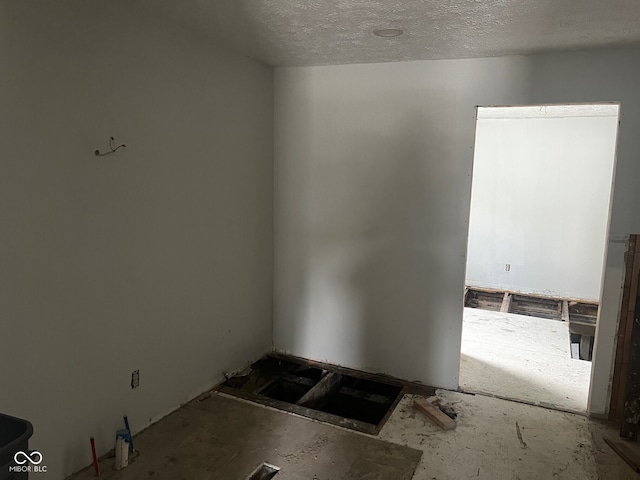 858 Miller Ave, Shelbyville, IN 46176 - photo 3