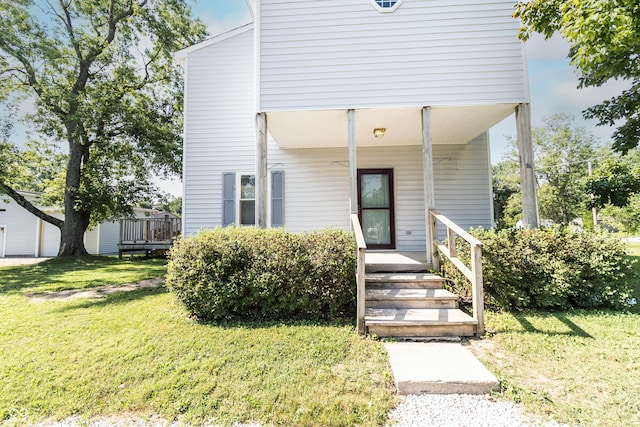 4729 Hittle Dr, Indianapolis, IN 46239 - view of front facade with a front lawn and a porch
