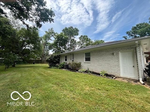 6261 Lakeland Ln, Indianapolis, IN 46234 - photo 8