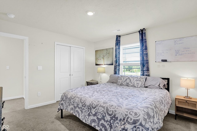 2738 Pointe Club Rd, Indianapolis, IN 46229 - bedroom with carpet and a closet