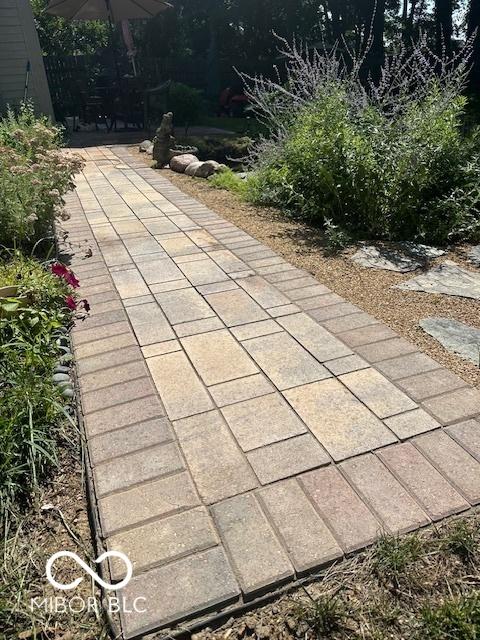11 Mccutcheon Dr, Lafayette, IN 47909 - view of patio / terrace