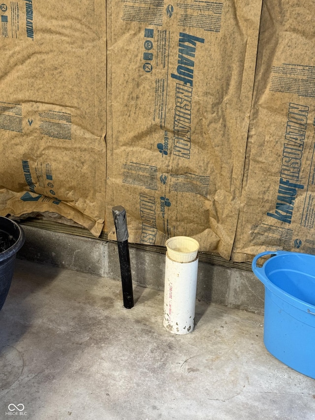 11698 N Bethesda Rd, Mooresville, IN 46158 - detailed view of concrete floors