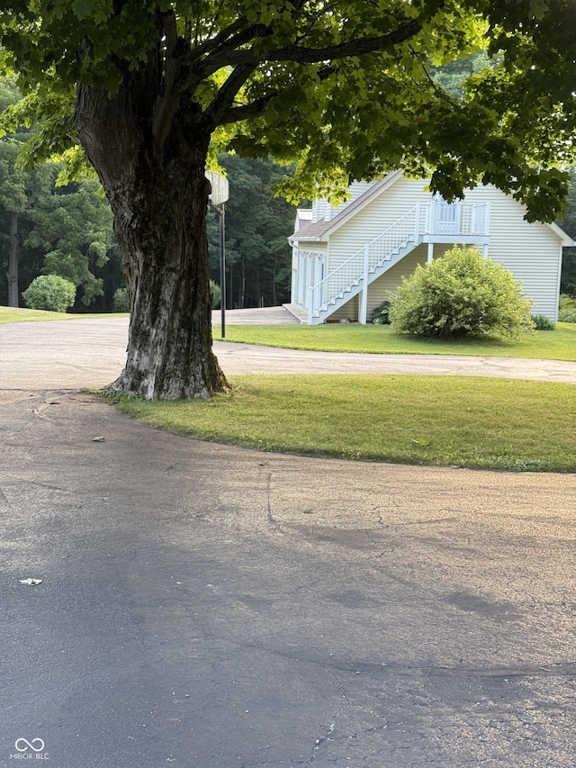 11698 N Bethesda Rd, Mooresville, IN 46158 - view of grassy yard with stairway