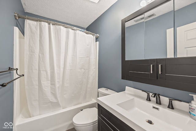 3914 Chenango Pl, West Lafayette, IN 47906 - bathroom with a textured ceiling, shower / tub combo, and vanity