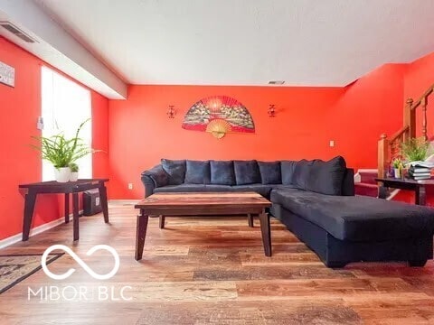 700 High St Unit 205, Anderson, IN 46012 - photo 2