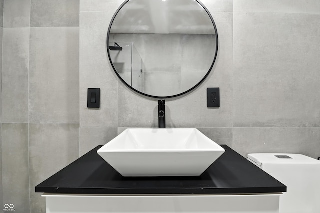8138 Harrison Dr, Lawrence, IN 46226 - bathroom featuring tile walls