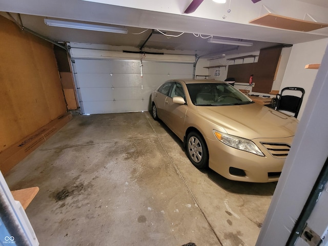 1047 S Jefferson St, Brownsburg, IN 46112 - view of garage