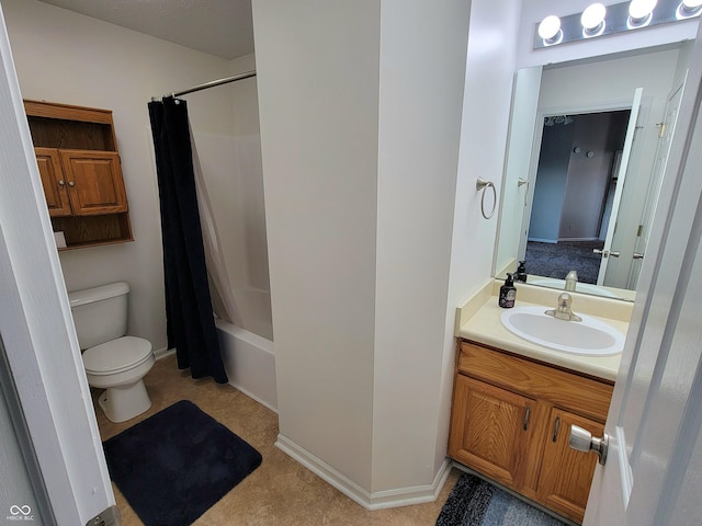 1047 S Jefferson St, Brownsburg, IN 46112 - full bathroom featuring vanity and shower / bath combo