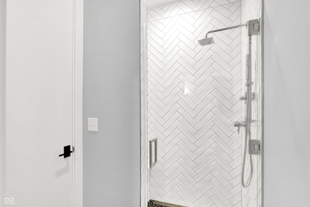 13417 Cambridge Cove Way, Fishers, IN 46055 - full bathroom with a shower stall
