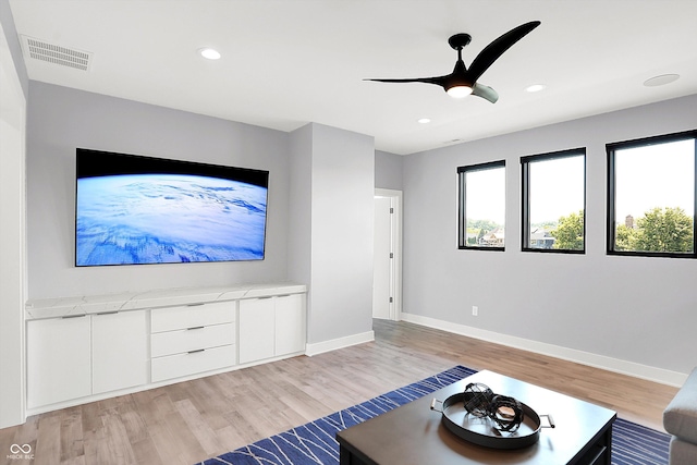 13417 Cambridge Cove Way, Fishers, IN 46055 - living area featuring light wood-style floors, a ceiling fan, and recessed lighting