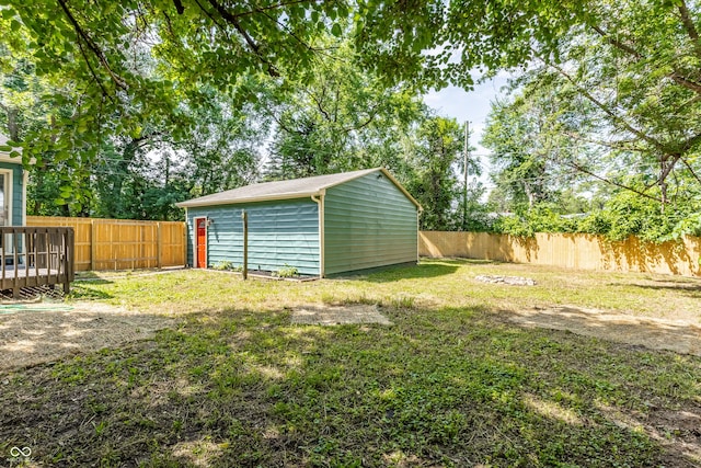 316 Ohmer Ave, Indianapolis, IN 46219 - fenced backyard featuring an outdoor structure
