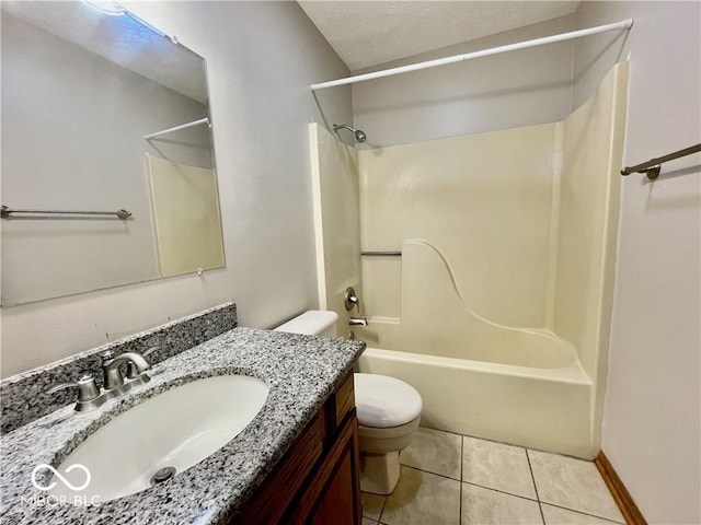 35 Northridge Ct, Brownsburg, IN 46112 - full bath featuring vanity, washtub / shower combination, tile patterned flooring, and a textured ceiling