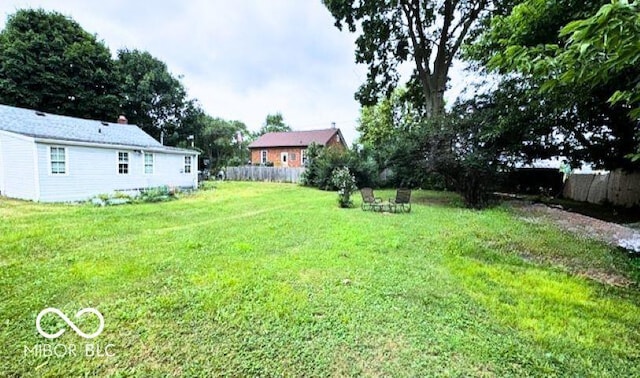 2419 Mars Hill St, Indianapolis, IN 46241 - view of yard