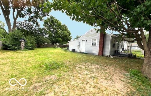 2419 Mars Hill St, Indianapolis, IN 46241 - view of green lawn