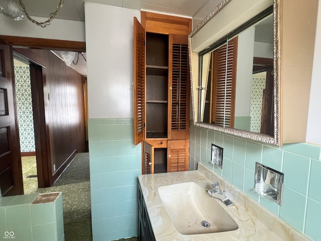 1652 High St, Fort Wayne, IN 46808 - bathroom featuring vanity and tile walls
