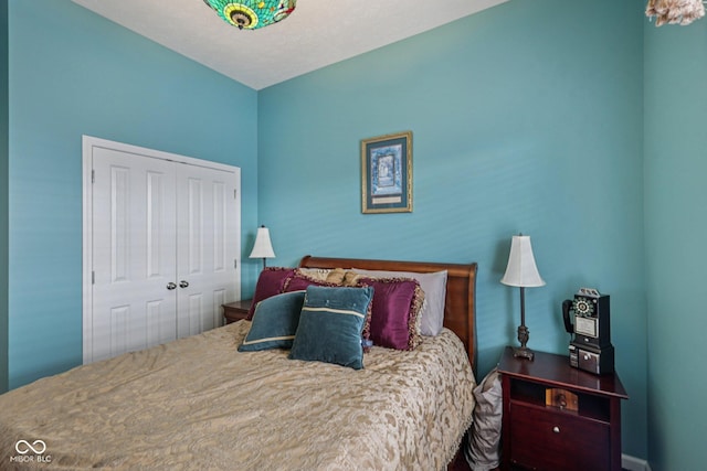 1387 Mayfield Ct, Westfield, IN 46074 - bedroom featuring a closet and baseboards