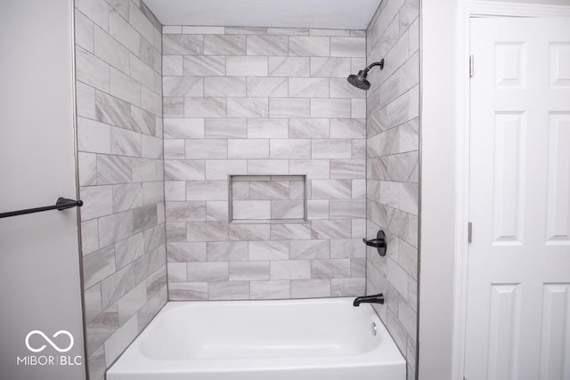 7950 N 475 E, Columbus, IN 47203 - full bathroom featuring  shower combination