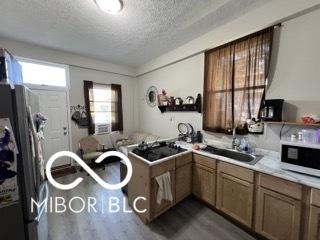 120 W 5th St, Anderson, IN 46016 - photo 3