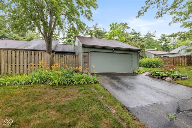 5038 Hawthorne Way, Avon, IN 46123 - view of front of house featuring asphalt driveway and a garage