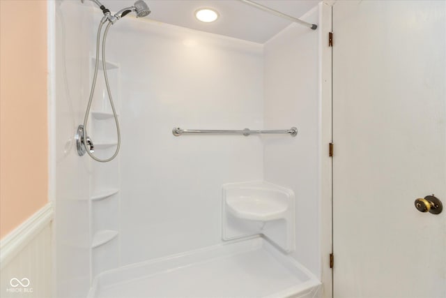 5038 Hawthorne Way, Avon, IN 46123 - bathroom featuring a shower