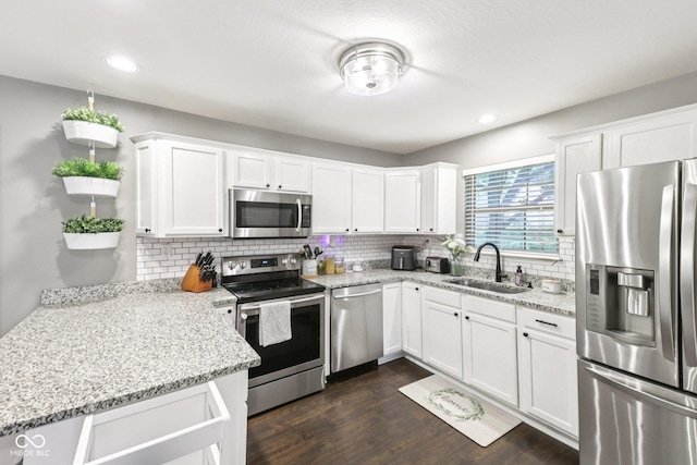 7910 Islay Rd, Indianapolis, IN 46217 - photo 19