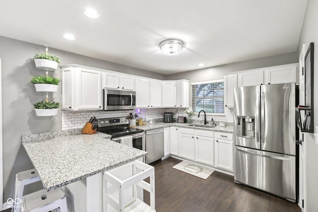 7910 Islay Rd, Indianapolis, IN 46217 - photo 18