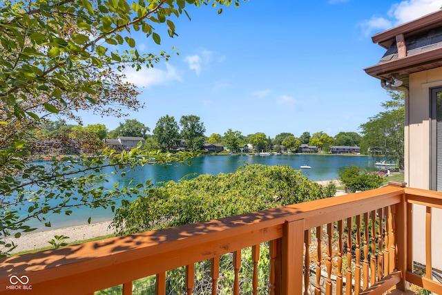 3905 Cove Rd, Columbus, IN 47203 - water view