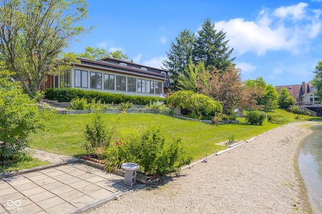 3905 Cove Rd, Columbus, IN 47203 - view of green lawn