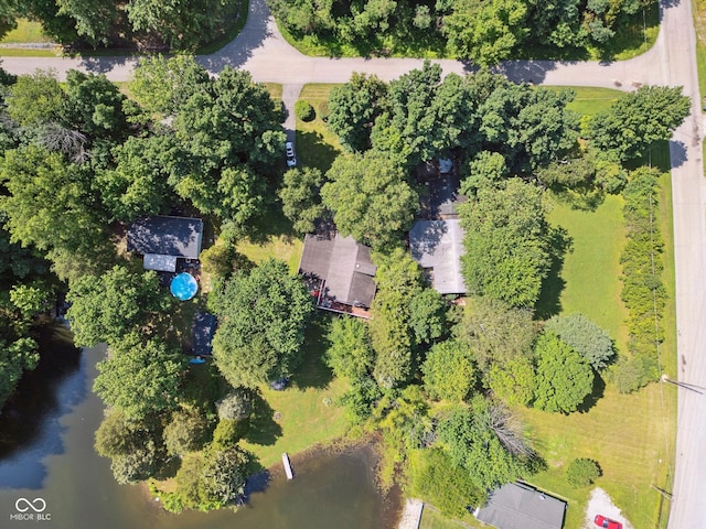 897 Wildwood Rd, North Vernon, IN 47265 - aerial view of property and surrounding area with a large body of water