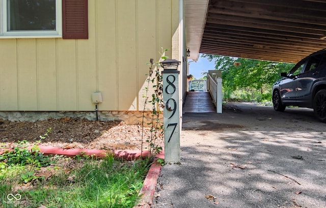897 Wildwood Rd, North Vernon, IN 47265 - exterior view