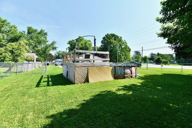 4020 S Lynhurst Dr, Indianapolis, IN 46221 - view of yard