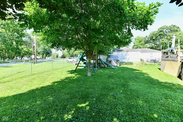 4020 S Lynhurst Dr, Indianapolis, IN 46221 - view of yard with a playground